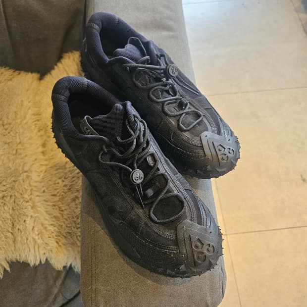 270 나이키 acg 마운틴플라이2