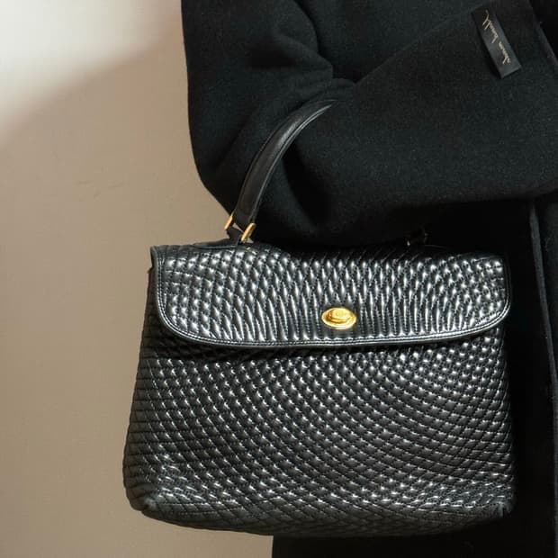 Bally 발리 블랙 퀼팅 레더 핸드백