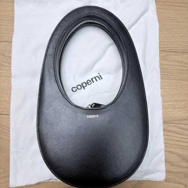 코페르니 스와이프백 미니 