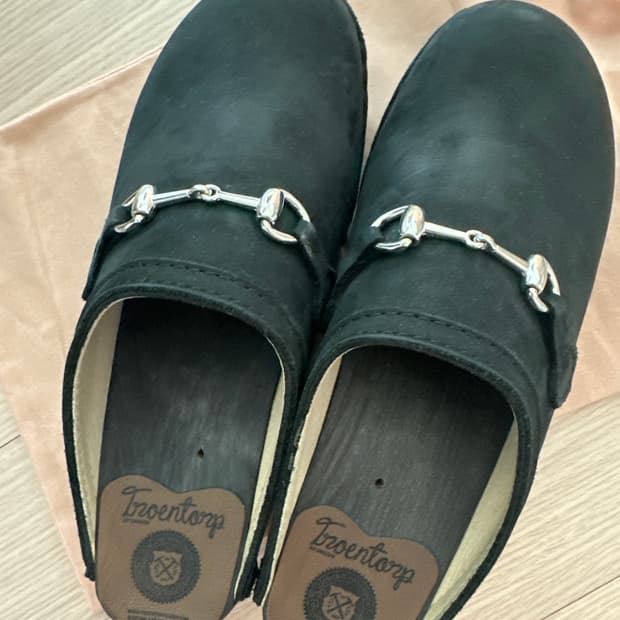 트로엔토프(Troentorp) 비트 클로그 블랙 스웨이드