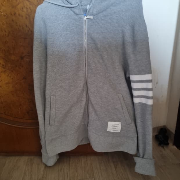 특가) 톰브라운후드집업.    2