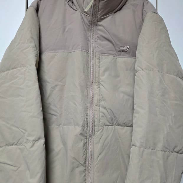 뉴발란스 베이지 경량패딩 점퍼