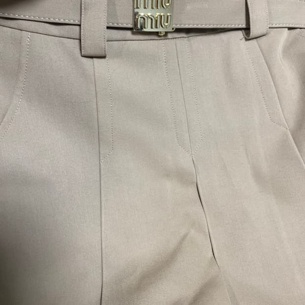 미우미우 베이지 스커트