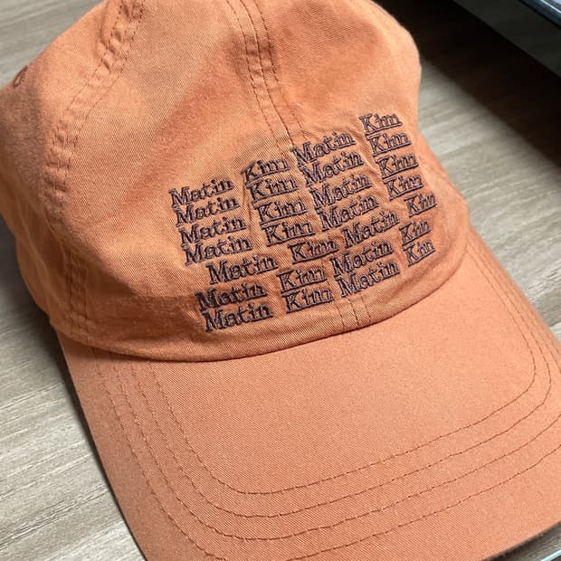 마뗑킴 레터링 모자