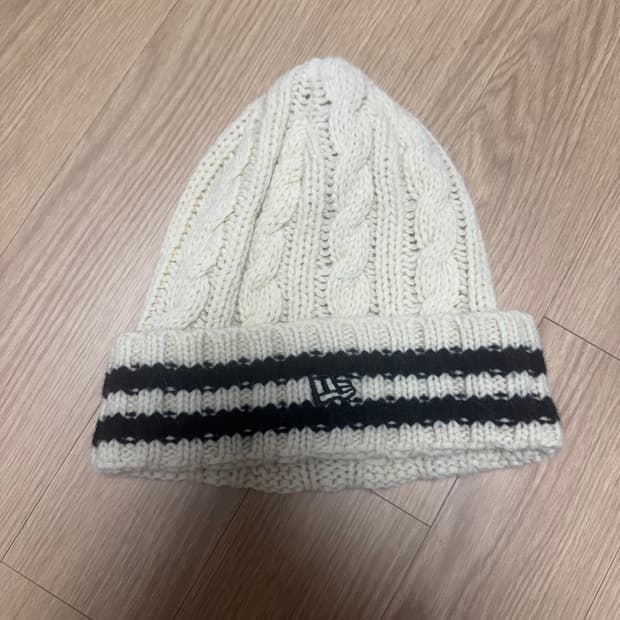 뉴에라 비니