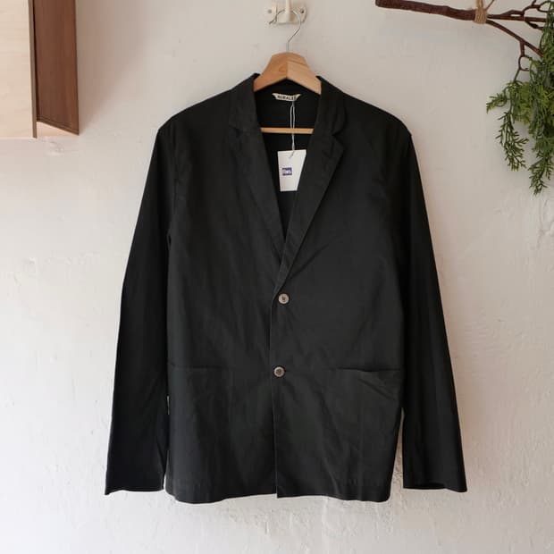 오라리 x 빔즈 핑스 코튼 자켓