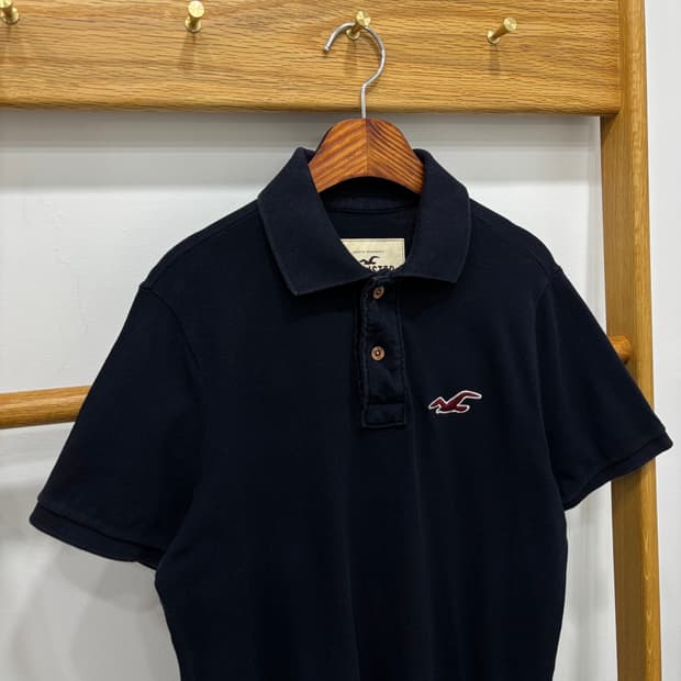  Hollister 피케 반팔티