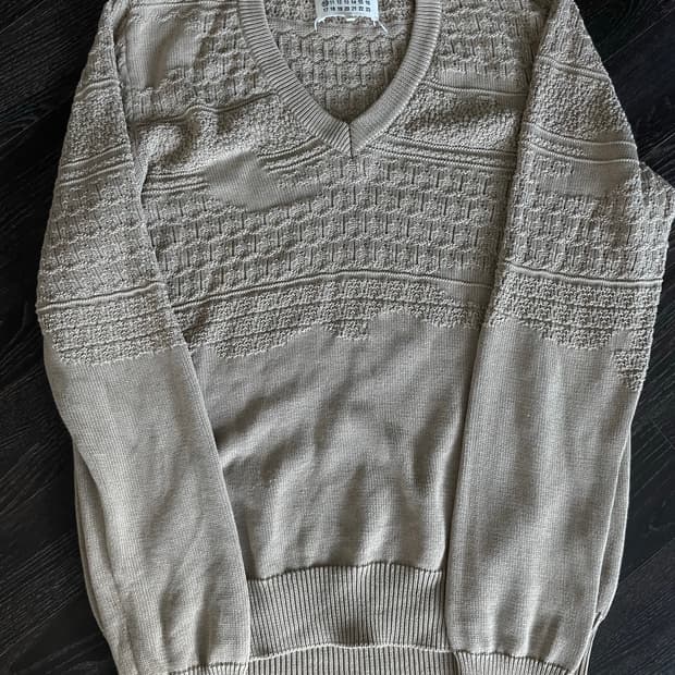 마르지엘라 브이넥 니트