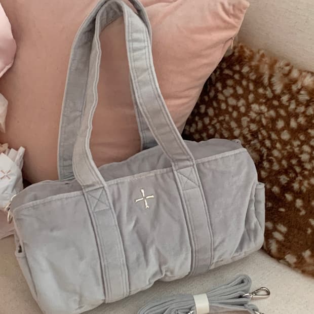 새상품 카하라 발레리나 백 벨벳 그레이 컬러 발레 더플백 가방