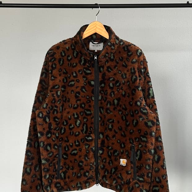 [L]칼하트 WIP 젭슨 스웻 레오파드 자켓