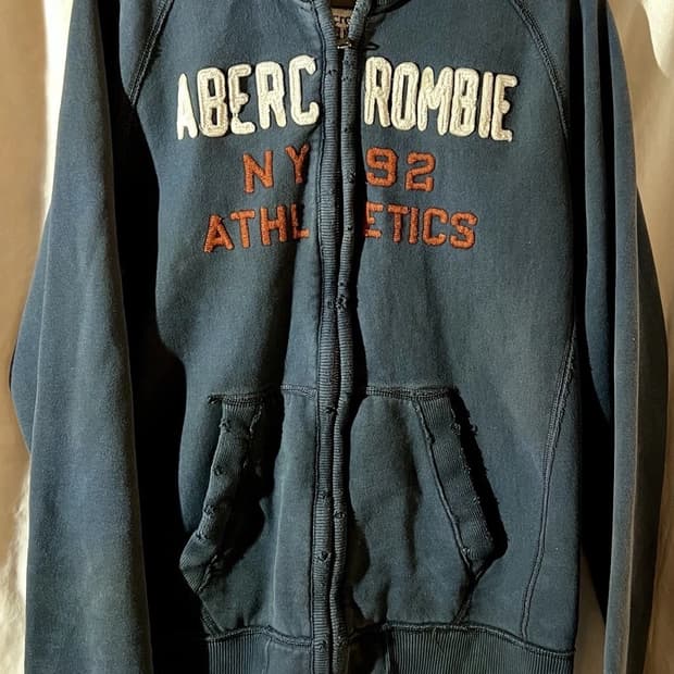 아베크롬비 앤 피치 NY 92 ATHLETICS 스탠드 넥 코튼 져지