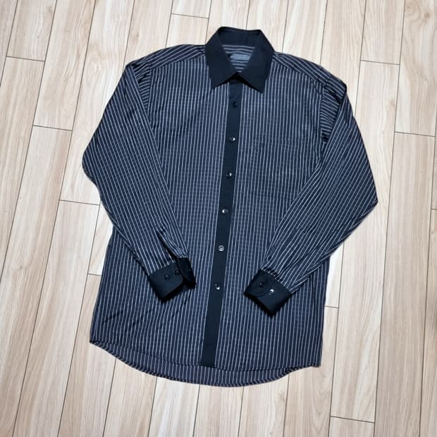 발렌시아가 90s 스트라이프 셔츠 