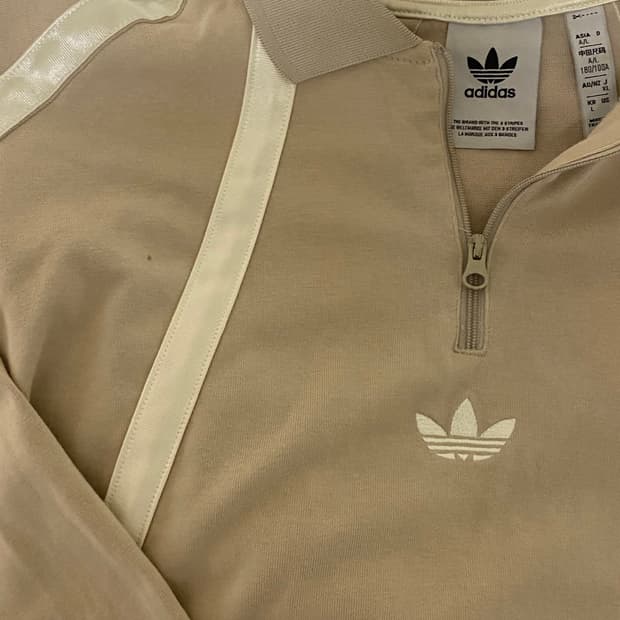 [희귀매물]아디다스 베이지 카라 롱슬리브 