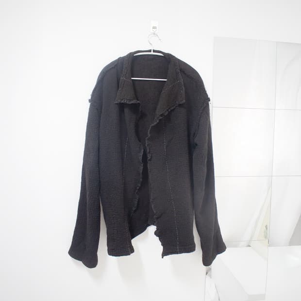 pleats cut out wool jacket