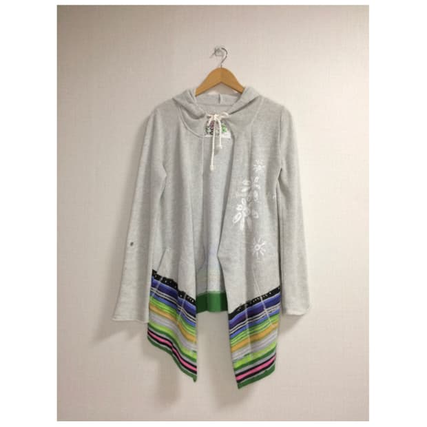 빈티지 컬러풀 패치 그레이 오픈 후드집업