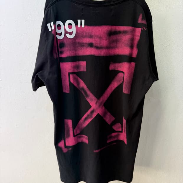 정품) 오프화이트 스텐실 에로우 반팔티 L