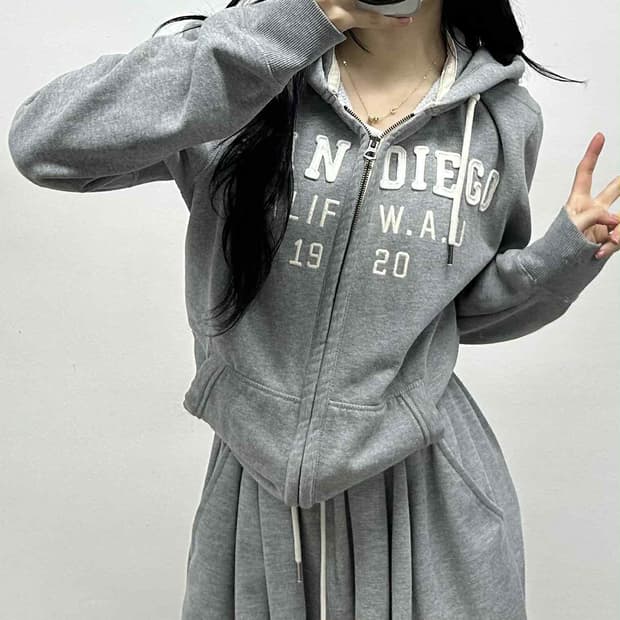 후아유 y2k 그레이 러블리힙 스웻 후드집업 희귀져지(L)