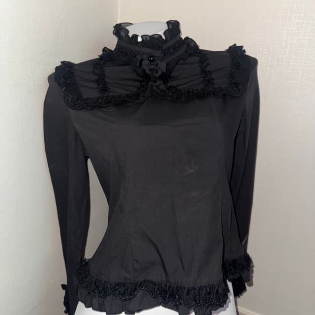 Body line goth shirt 