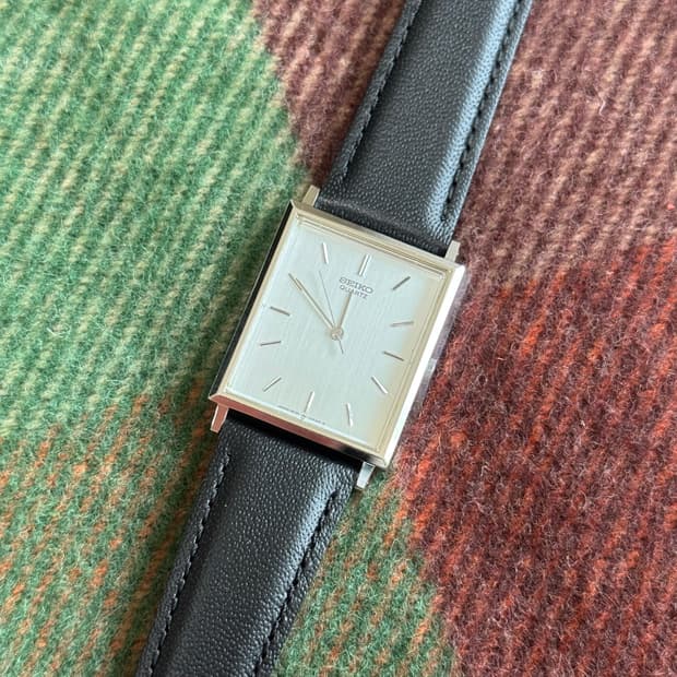 80s Seiko tank quartz