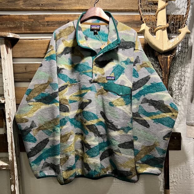 [XL]파타고니아 신칠라 연어떼 피싱 패턴 스냅 플리스