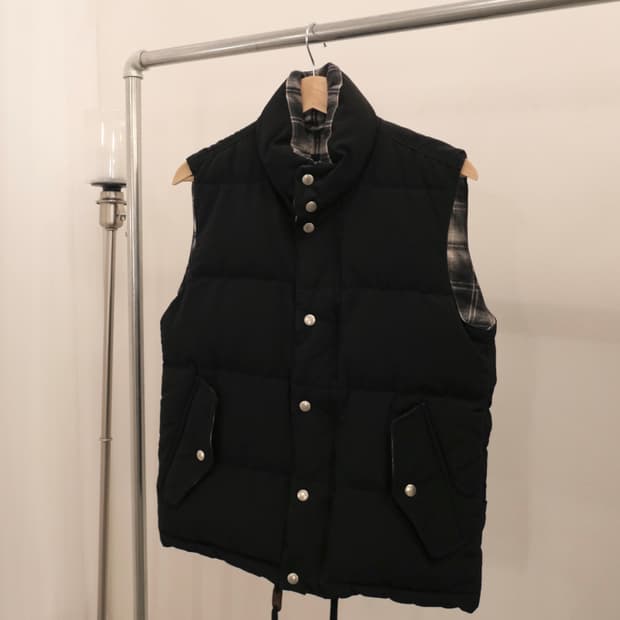 꼼데가르송 옴므 다운 베스트