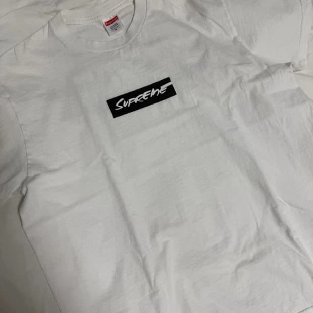 Supreme 슈프림 화이트 반팔티 M (정품)