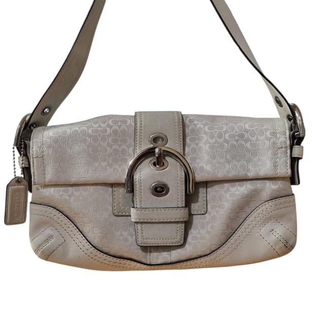 코치(Coach)의 소호 시그니처 화이트 숄더백 y2k 갸루 히메