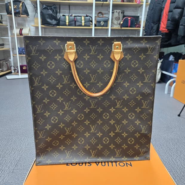 [특가][정품] 루이비통 삭플라 GM 토트백