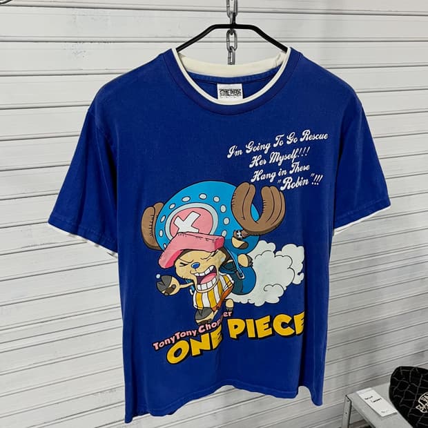 2000s One Piece chopper layered tee