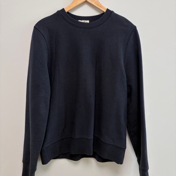 아크네 스웻셔츠 네이비