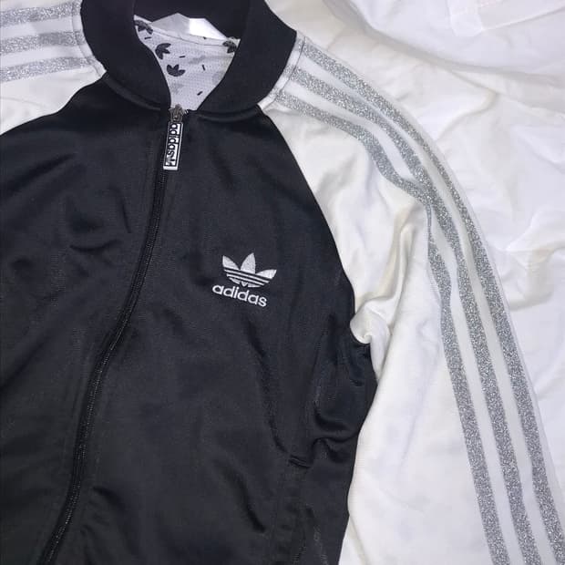 아디다스 실버 져지