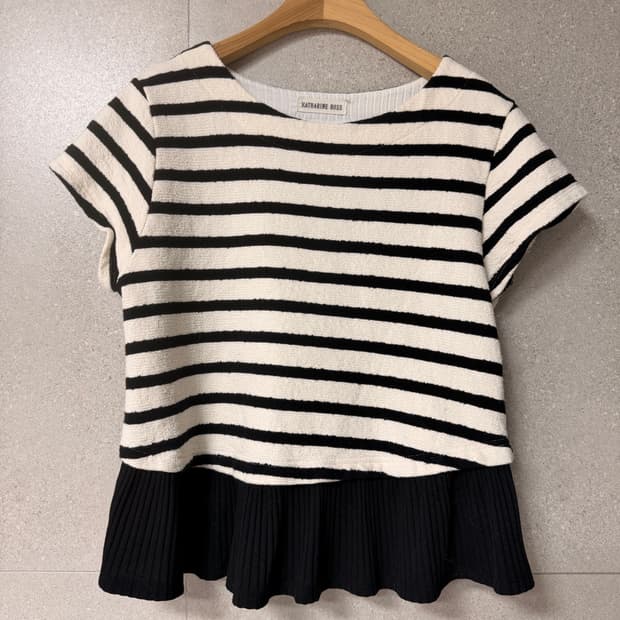 캐서린로즈 스트라이프 캡소매 프릴 일본브랜드