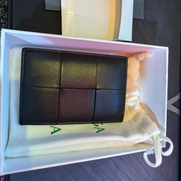 보테가 베네타 카드지갑