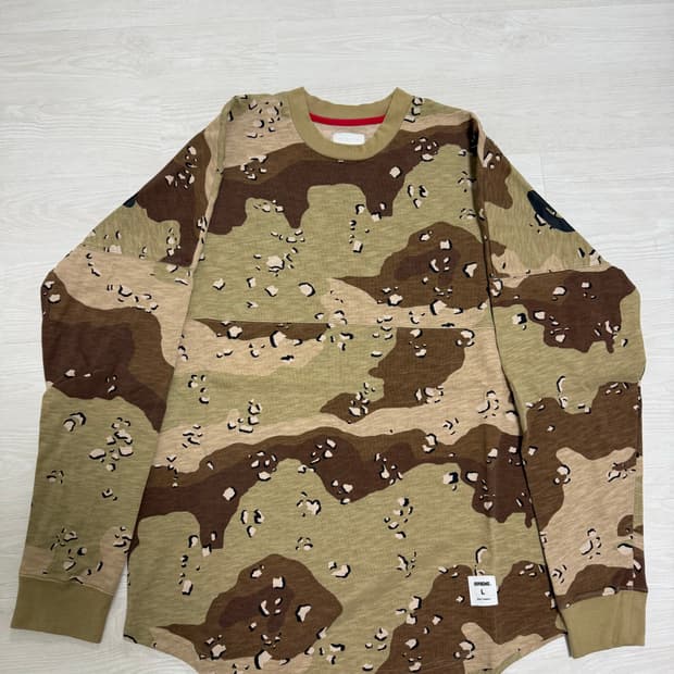 슈프림 롱슬리브 L