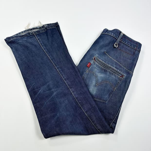 30 리바이스 오리지널 레귤러 엔지니어드 데님팬츠