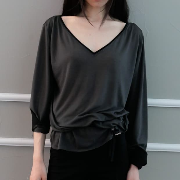 Chiyagi 롱슬리브