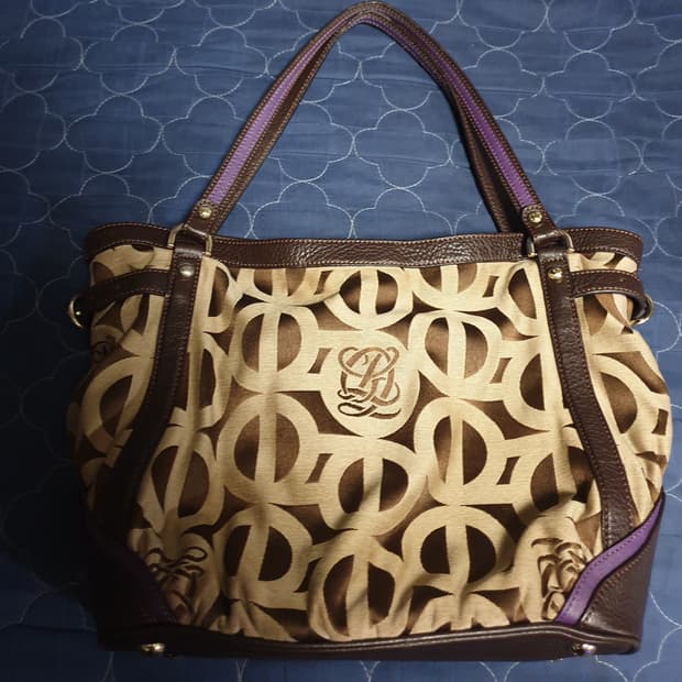 루이까또즈 모노그램 시그니처로고 숄더백 브라운