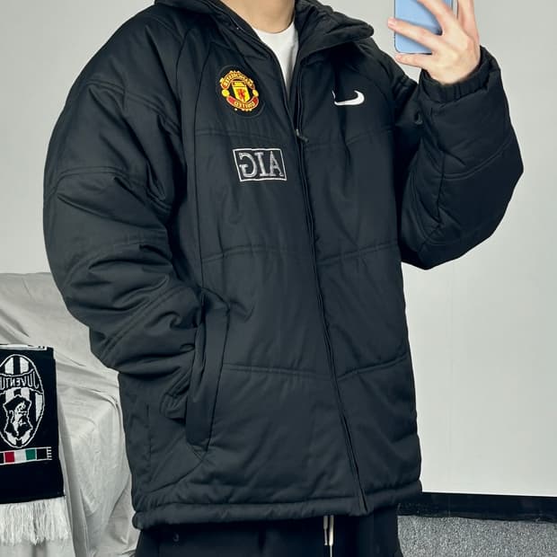 나이키 올드스쿨 맨체스터 유나이티드 필드 패딩 L 