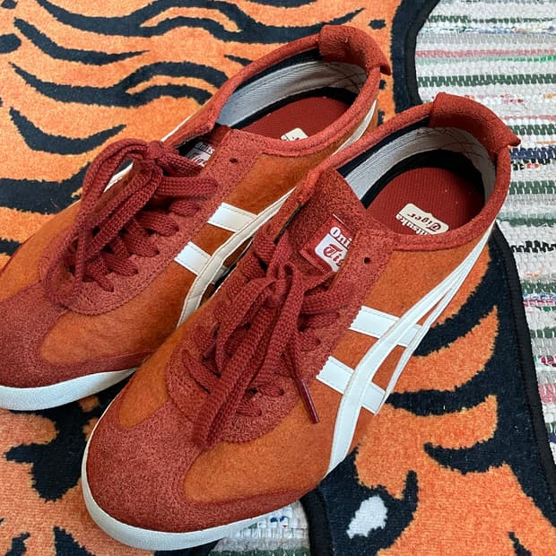 오니츠카타이거 멕시코66 스웨이드 255