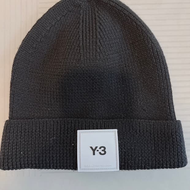 (카리나 착용) Y-3 와이쓰리 블랙 비니