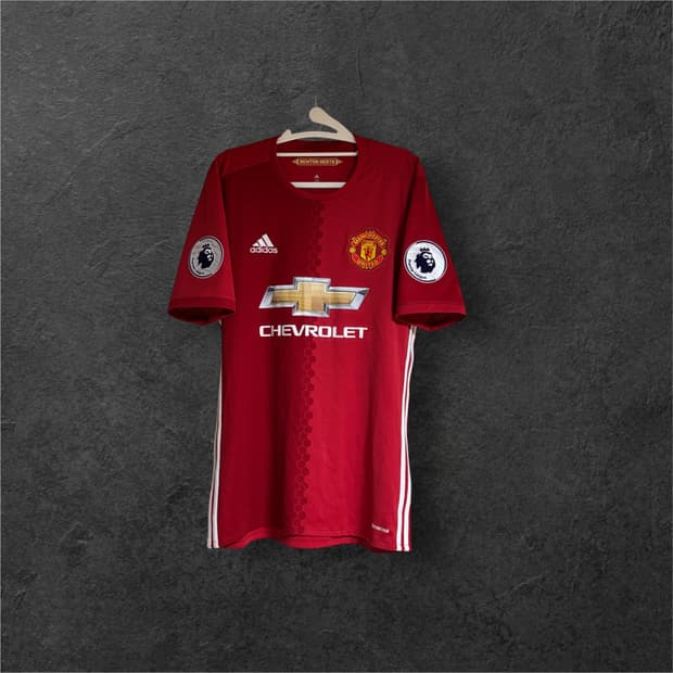 16-17 맨유 홈 리그 즐라탄 유니폼