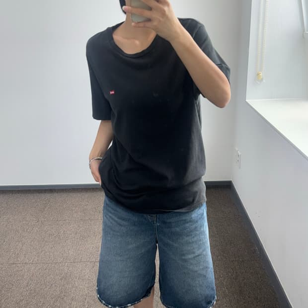 Levis 리바이스 스몰로고 블랙 반팔