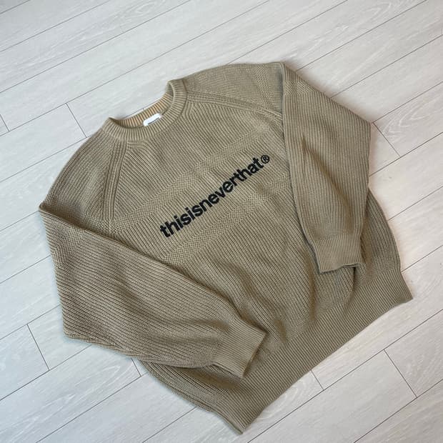 디스이즈네버댓 로고 니트