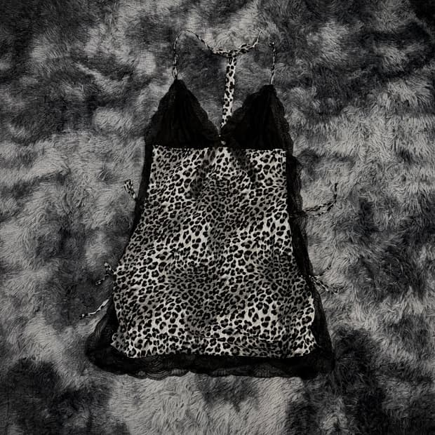 그레이 호피 레이스 슬립나시