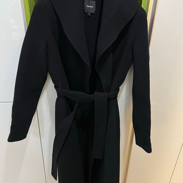 띠어리 여성 캐시미어 벨트코트 2사이즈 (새상품급)