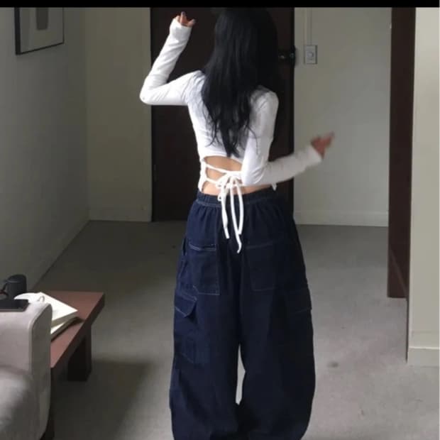 에이블리 뒷트임 긴팔티