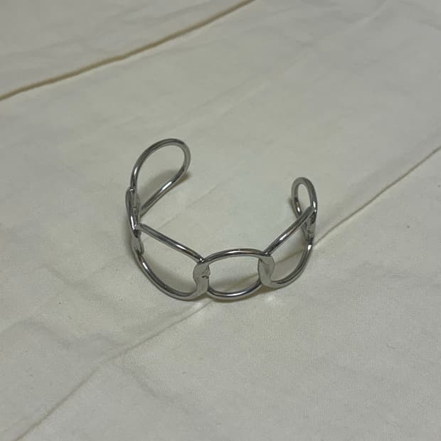 bangle bracelet