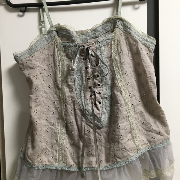 히피디피 회색 레이스 나시