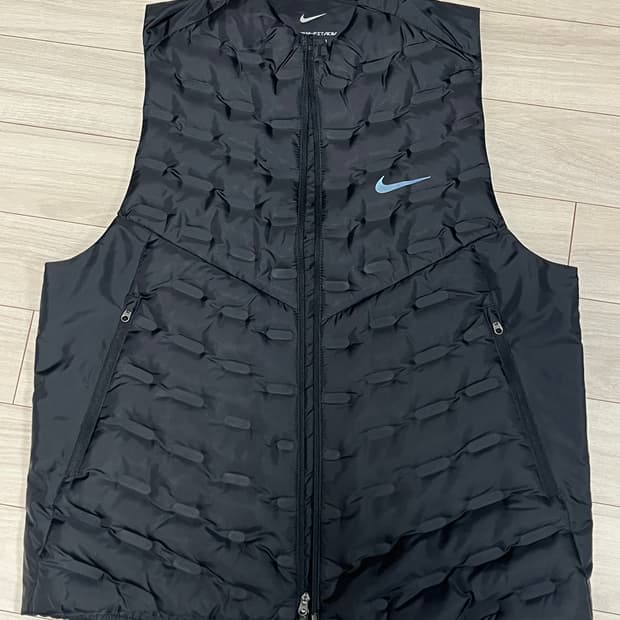 나이키 써마핏 adv 리펠 베스트 블랙 L