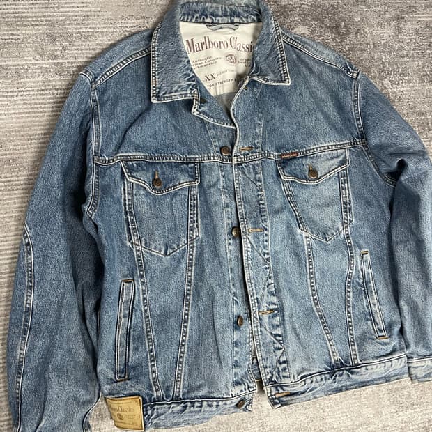 Italy vtg 말보로 클레식 트러커